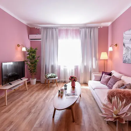 Apartamento In The Heart Of History: Stylish In The Center Bucareste
